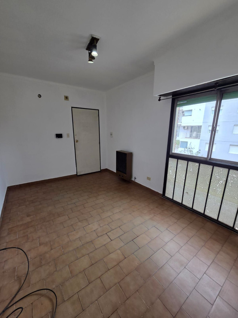 Departamento en Alquiler en Caronti 92, Centro, Bahía Blanca - Bahía Blanca Propiedades | SITIO OFICIAL l