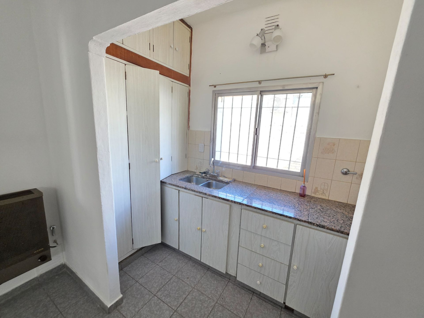 Casa en Alquiler en Alsina 1168, La Falda, Bahía Blanca - Bahía Blanca Propiedades | SITIO OFICIAL l