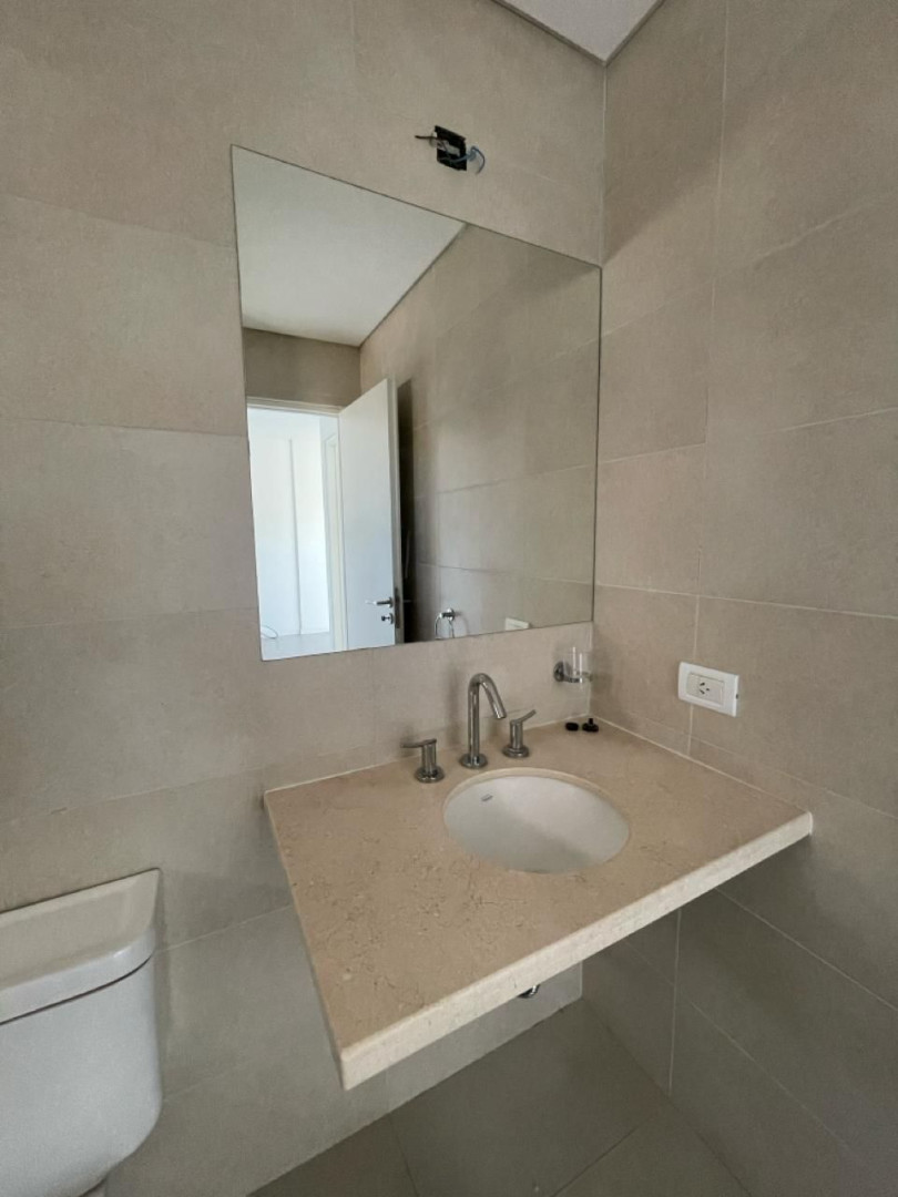 Departamento en Alquiler en Caronti 152, Centro, Bahía Blanca - Bahía Blanca Propiedades | SITIO OFICIAL l