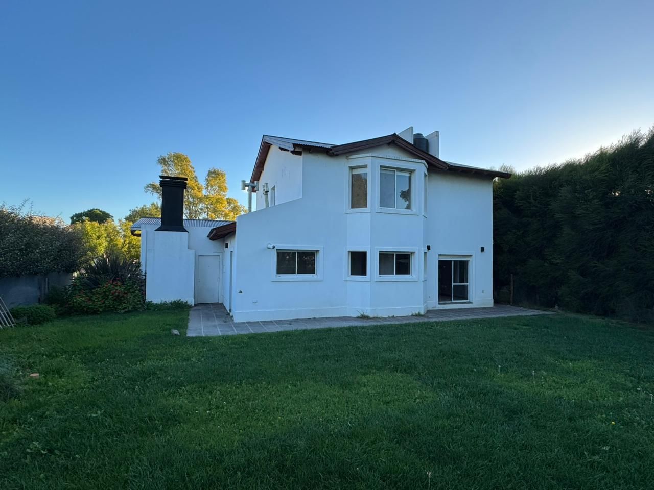 Casa en Alquiler en Los Cedros 26, Bosque Alto, Bahía Blanca - Bahía Blanca Propiedades | SITIO OFICIAL l