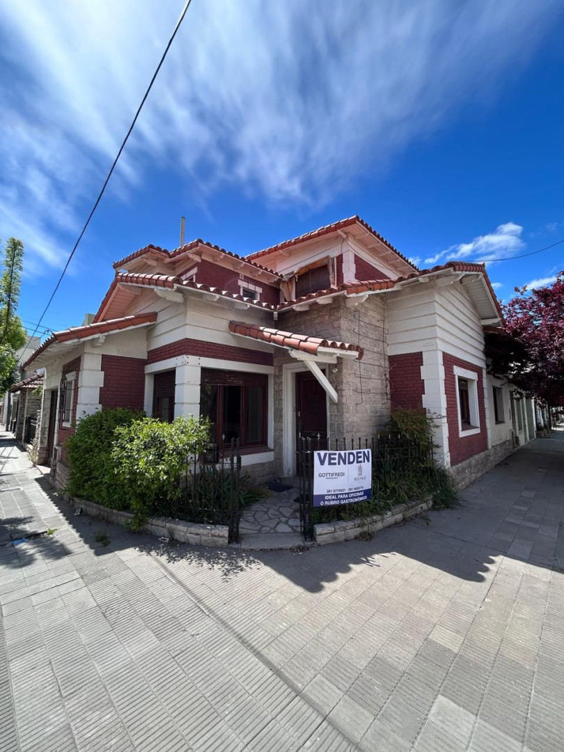 Casa en Venta en Alsina 701, La Falda, Bahía Blanca - Bahía Blanca Propiedades | SITIO OFICIAL l