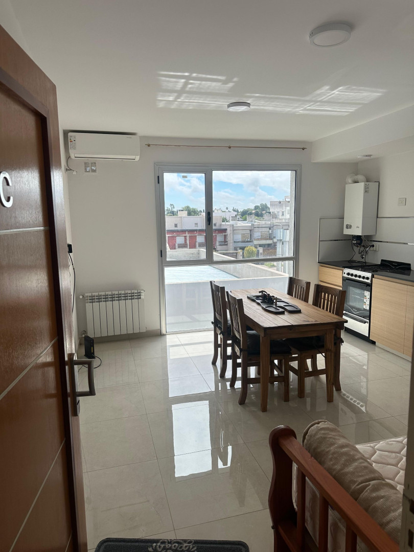 Departamento en Alquiler en Rojas 200, La Falda, Bahía Blanca - Bahía Blanca Propiedades | SITIO OFICIAL l