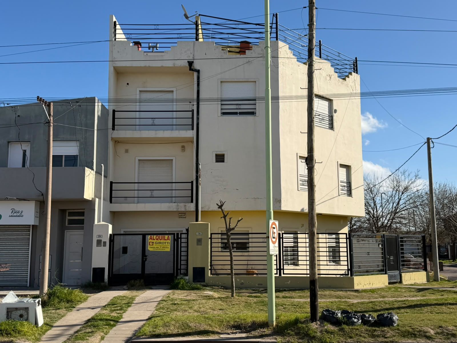 Triplex en Alquiler en Zelarrayan 2594, Los Almendros, Bahía Blanca - Bahía Blanca Propiedades | SITIO OFICIAL l