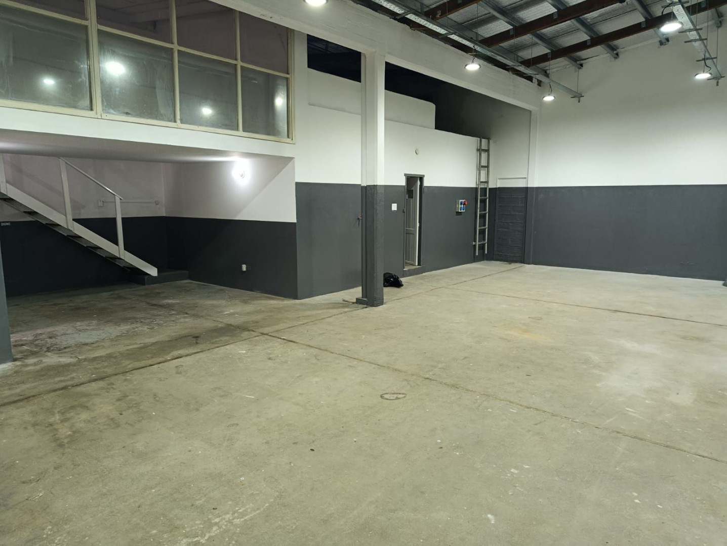 Deposito en Alquiler en Colombia 1085, Universitario, Bahía Blanca - Bahía Blanca Propiedades | SITIO OFICIAL l
