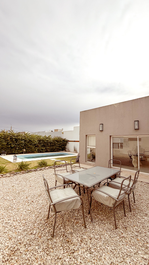 Casa en Venta en Casal 2733, San Agustin, Bahía Blanca - Bahía Blanca Propiedades | SITIO OFICIAL l