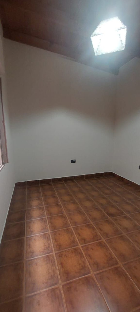 Casa en Alquiler en Nicolas Perez 13, Los Almendros, Bahía Blanca - Bahía Blanca Propiedades | SITIO OFICIAL l
