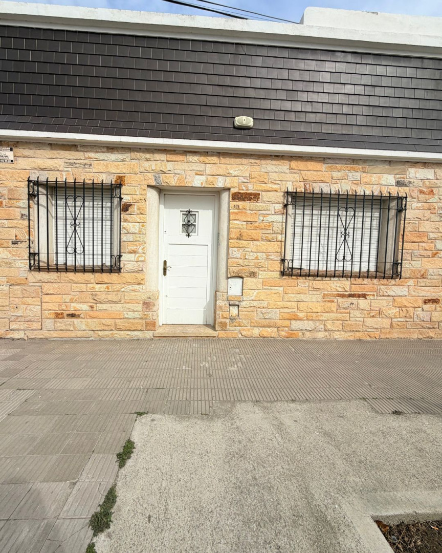 Casa en Alquiler en Terrada 674, Pacifico, Bahía Blanca - Bahía Blanca Propiedades | SITIO OFICIAL l