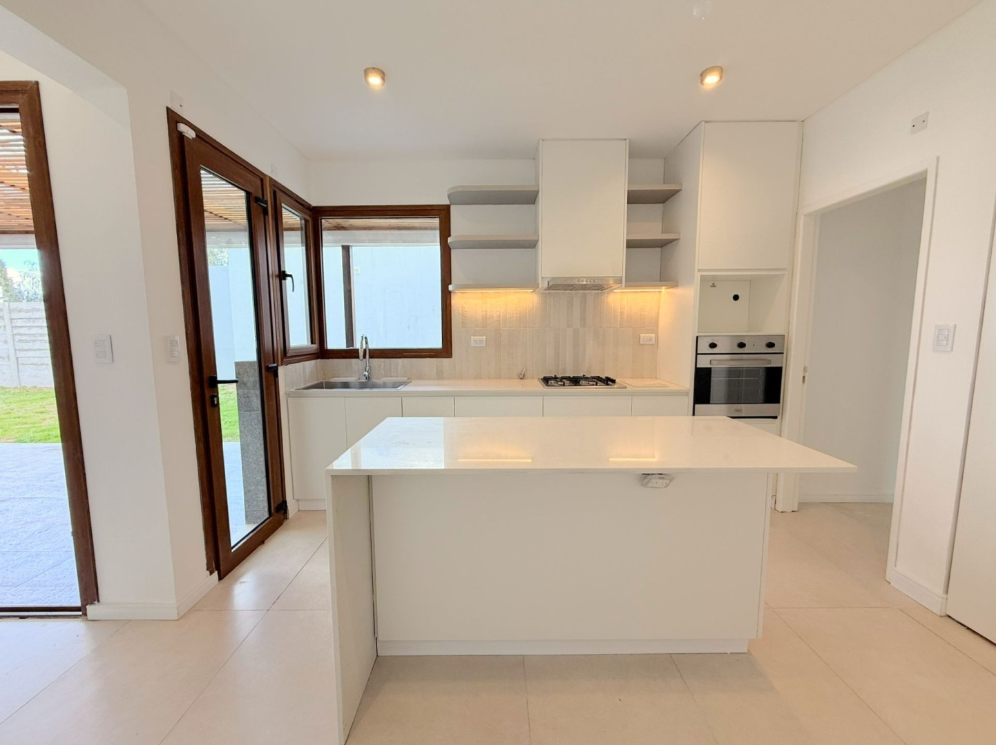 Casa en Venta en Horacio Quiroga & Cisneros, Molina Campos, Bahía Blanca - Bahía Blanca Propiedades | SITIO OFICIAL l
