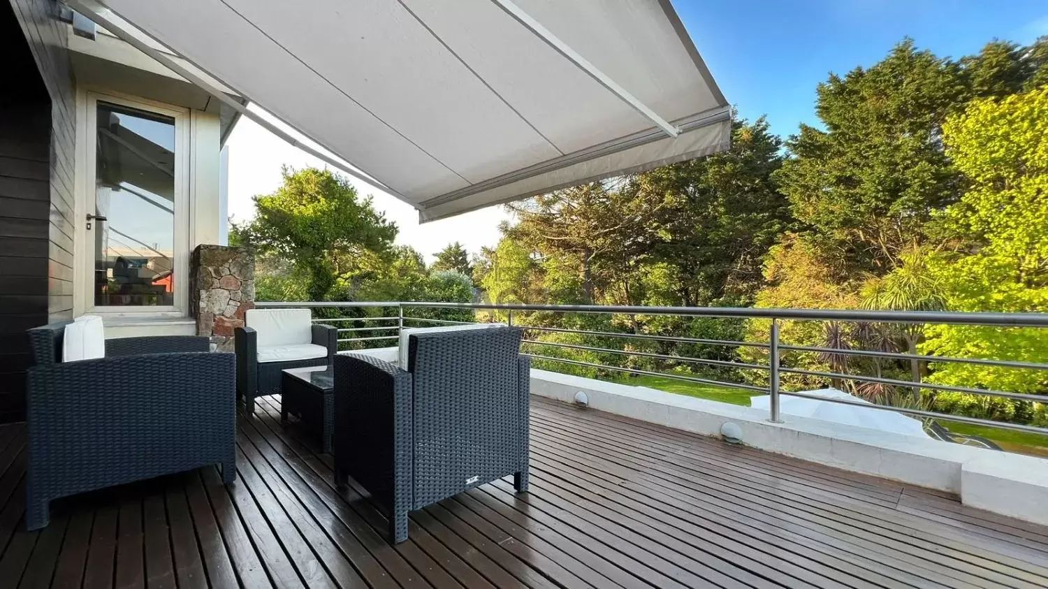 Casa en Venta en Avenida Las Acacias 524,  Pinamar - Bahía Blanca Propiedades | SITIO OFICIAL l