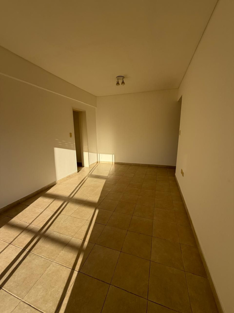 Departamento en Alquiler en Zelarrayan 360, Centro, Bahía Blanca - Bahía Blanca Propiedades | SITIO OFICIAL l