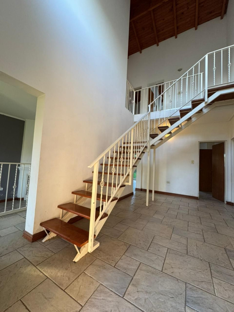 Casa en Alquiler en Los Cedros 26, Bosque Alto, Bahía Blanca - Bahía Blanca Propiedades | SITIO OFICIAL l