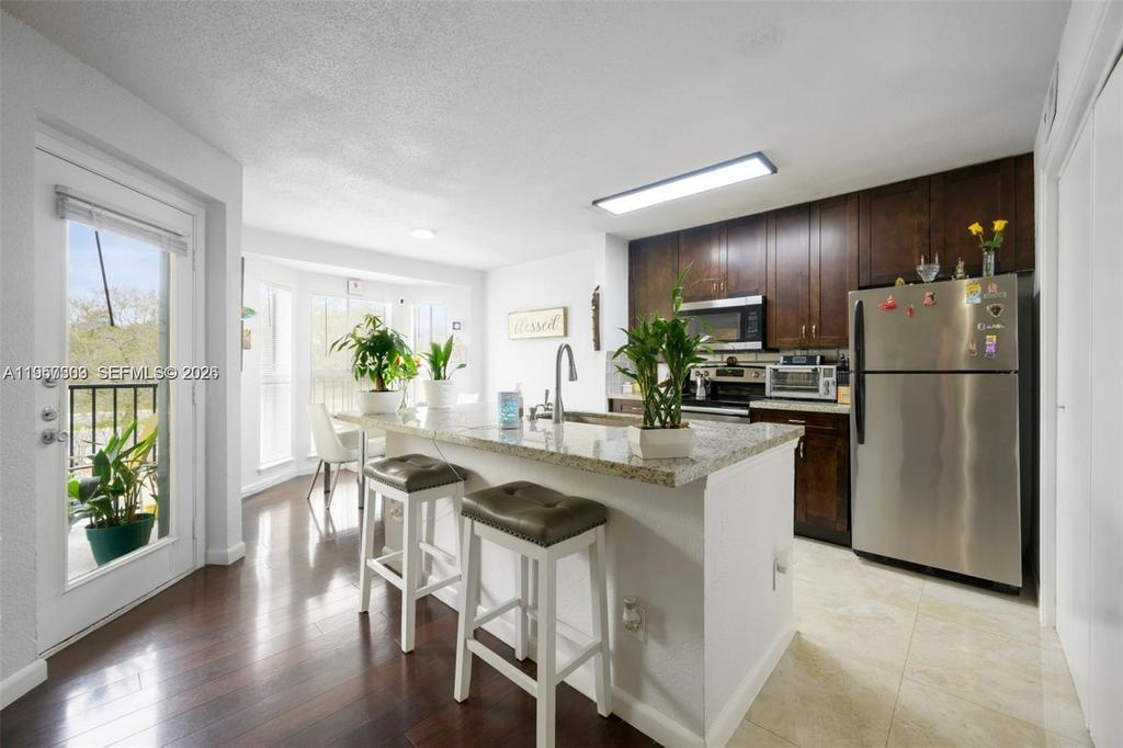 Departamento en Venta en SAVANNAH AT RIVERSIDE CONDO UNIDAD 1521 EDIFICIO 15 POR CDO BK/PG: 397  ,  Miami - USA - Bahía Blanca Propiedades | SITIO OFICIAL l