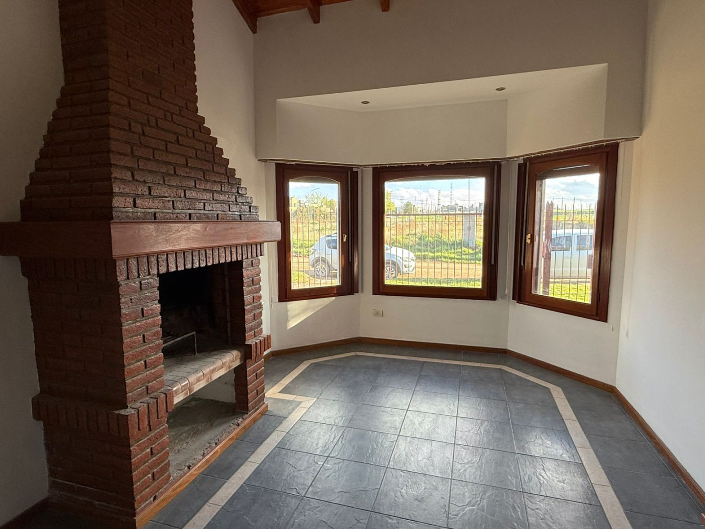 Casa en Venta en Gregorio De La Ferrere 588, Patagonia, Bahía Blanca - Bahía Blanca Propiedades | SITIO OFICIAL l