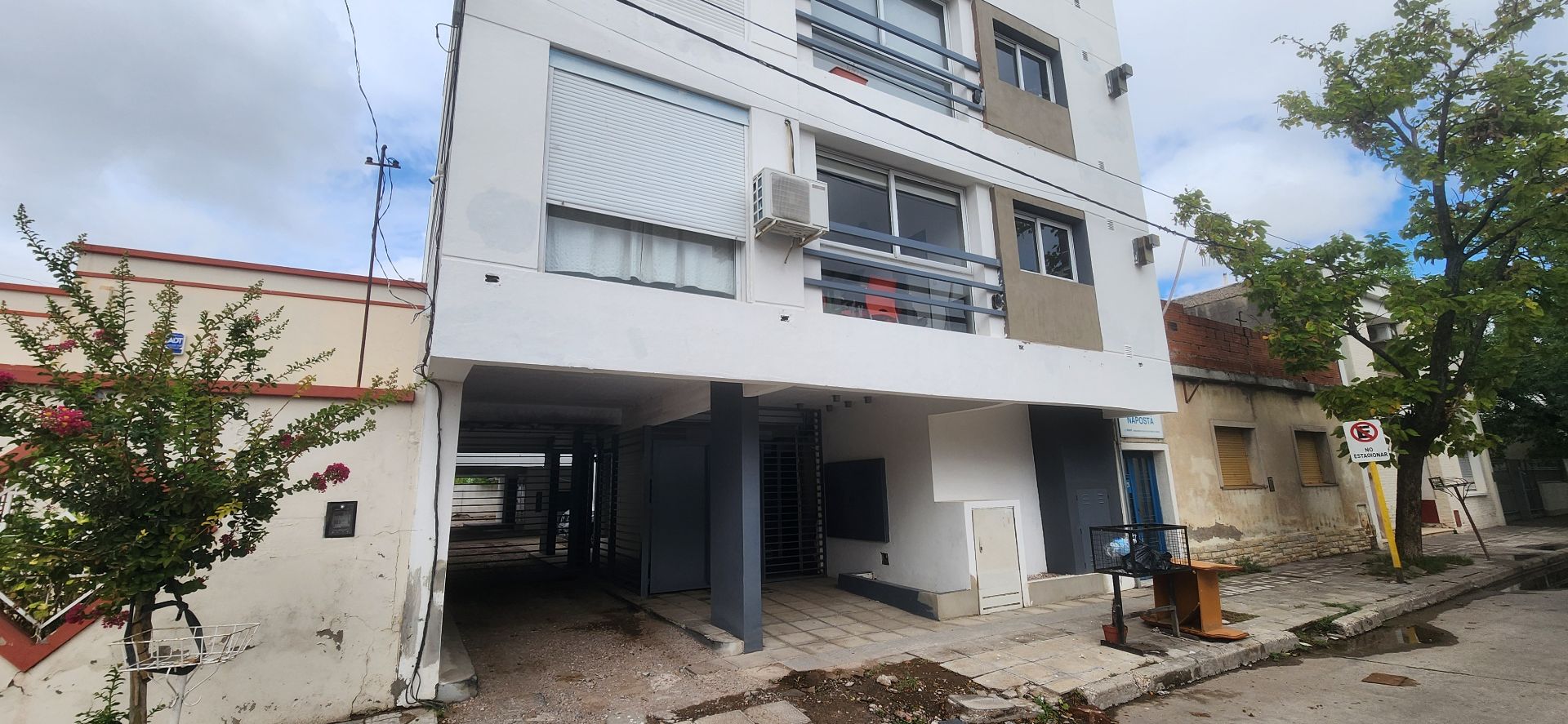 Cochera en Alquiler en San Salvador 256,  Bahía Blanca - Bahía Blanca Propiedades | SITIO OFICIAL l