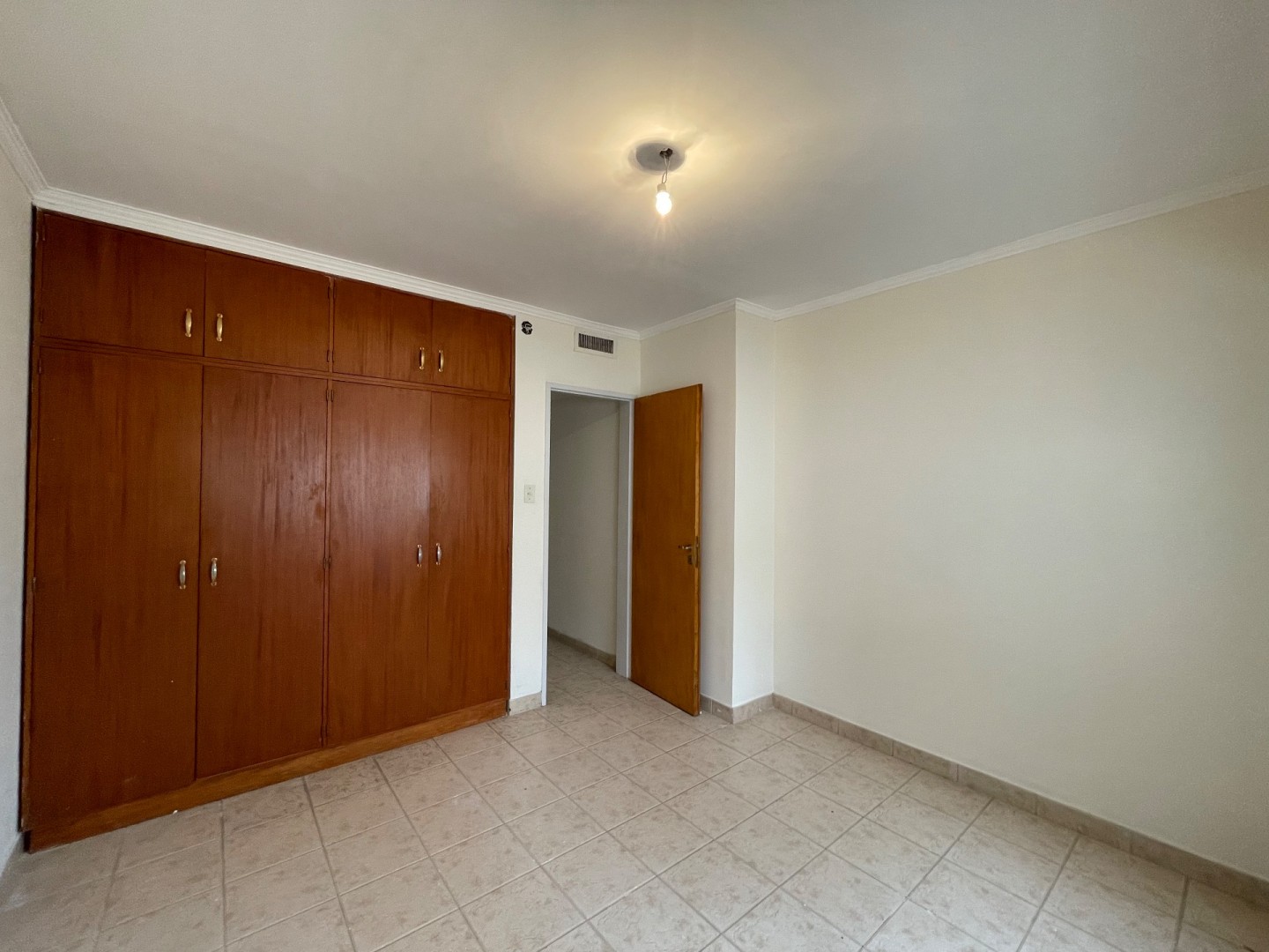 Casa en Alquiler en Florida 37, Universitario, Bahía Blanca - Bahía Blanca Propiedades | SITIO OFICIAL l