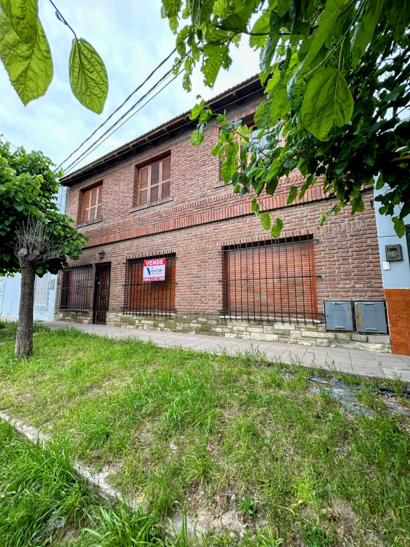 Casa con Local en Venta en Río Negro Esquina Italia, Pedro Pico, Bahía Blanca - Bahía Blanca Propiedades | SITIO OFICIAL l