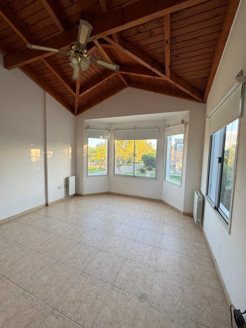 Casa en Alquiler en Los Cedros 26, Bosque Alto, Bahía Blanca - Bahía Blanca Propiedades | SITIO OFICIAL l