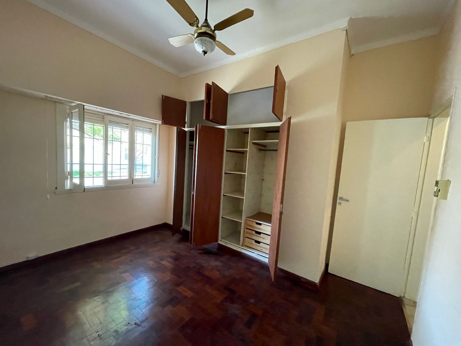 Casa + Departamento en Venta en Avellaneda 508, La Piedad, Bahía Blanca - Bahía Blanca Propiedades | SITIO OFICIAL l