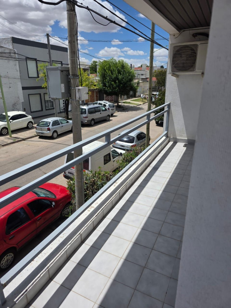 Casa en Venta en HIPOLITO YRIGOYEN 1399, La Falda, Bahía Blanca - Bahía Blanca Propiedades | SITIO OFICIAL l