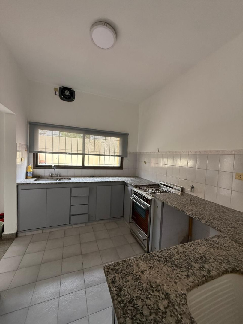 Casa en Alquiler en Castelli 1200, Pacifico, Bahía Blanca - Bahía Blanca Propiedades | SITIO OFICIAL l