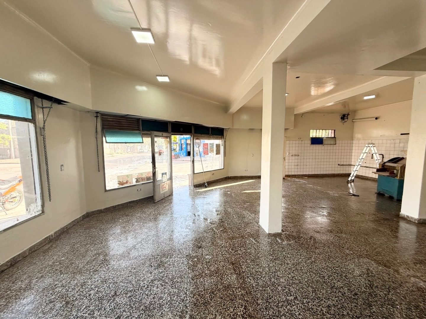 Local en Alquiler en Undiano Y Paunero , San Martin, Bahía Blanca - Bahía Blanca Propiedades | SITIO OFICIAL l