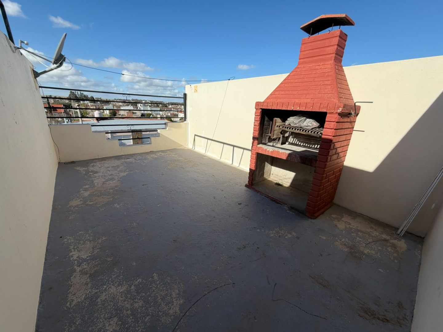 Triplex en Alquiler en Zelarrayan 2594, Los Almendros, Bahía Blanca - Bahía Blanca Propiedades | SITIO OFICIAL l