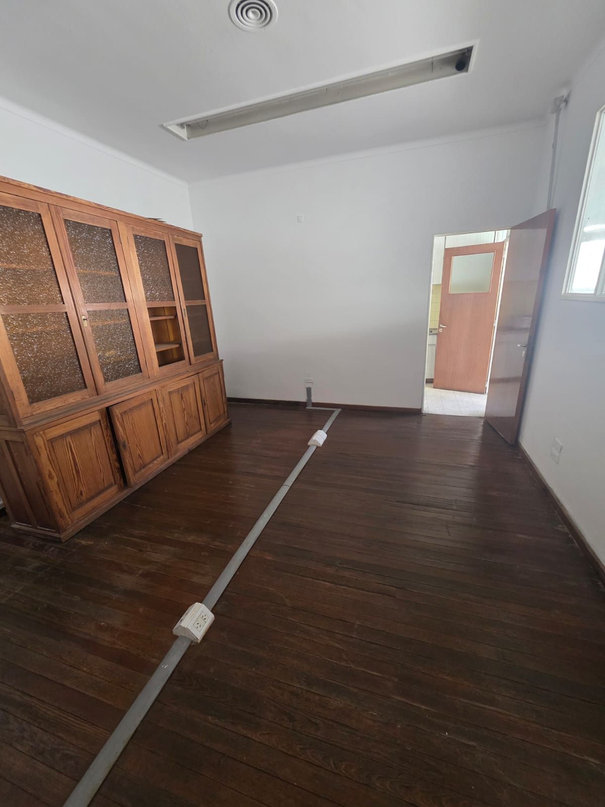 Oficina en Alquiler en España 255,  Bahía Blanca - Bahía Blanca Propiedades | SITIO OFICIAL l