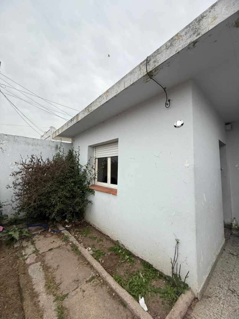 Casa en Alquiler en Venezuela 1100,  Bahía Blanca - Bahía Blanca Propiedades | SITIO OFICIAL l