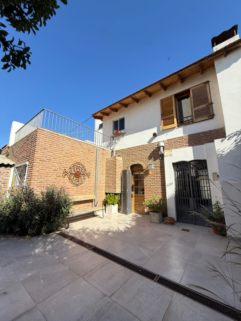 Casa en Venta en Hugony 1849, Villa Floresta, Bahía Blanca - Bahía Blanca Propiedades | SITIO OFICIAL l
