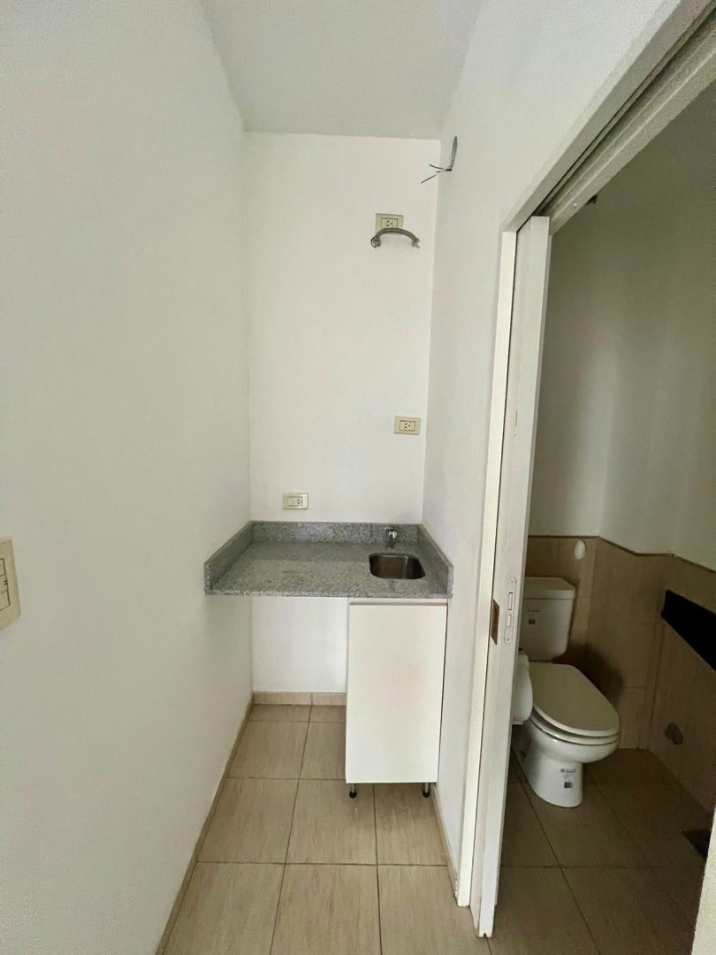 Oficina en Alquiler en Hipolito Irigoyen 381,  Bahía Blanca - Bahía Blanca Propiedades | SITIO OFICIAL l