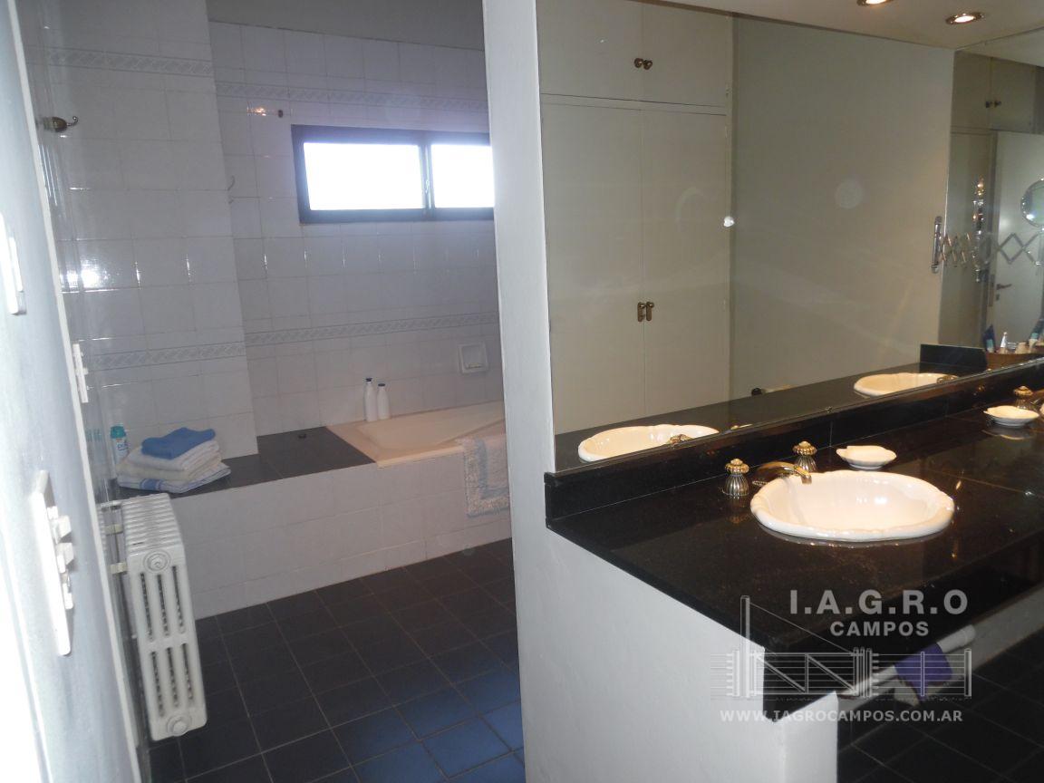 Casa en Venta en Sarmiento 1300, La Falda, Bahía Blanca - Bahía Blanca Propiedades | SITIO OFICIAL l
