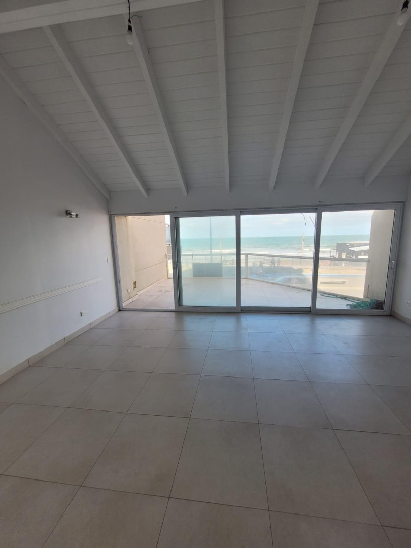 Casa en Venta en Avenida Peron 700,  Monte Hermoso - Bahía Blanca Propiedades | SITIO OFICIAL l