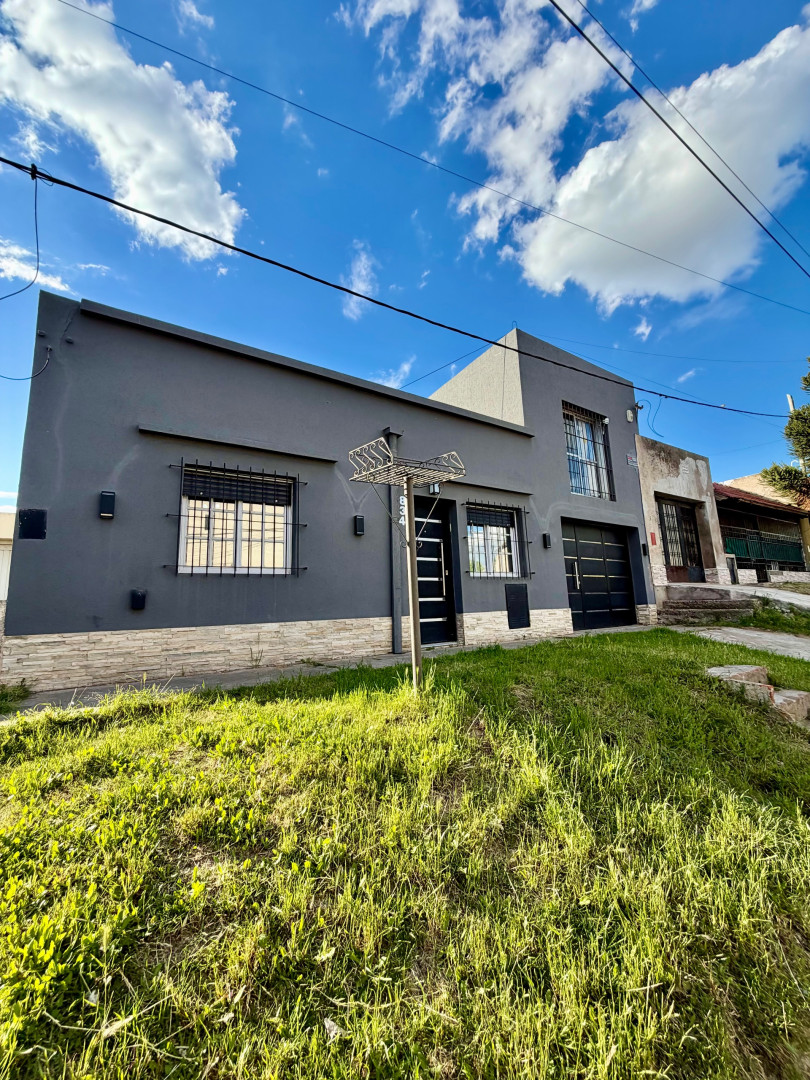 Casa en Venta en Godoy Cruz 834, Villa Loreto, Bahía Blanca - Bahía Blanca Propiedades | SITIO OFICIAL l