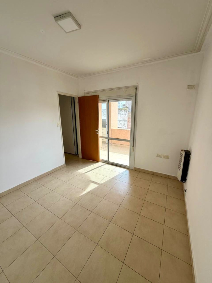 Departamento en Alquiler en Caronti 127, Centro, Bahía Blanca - Bahía Blanca Propiedades | SITIO OFICIAL l