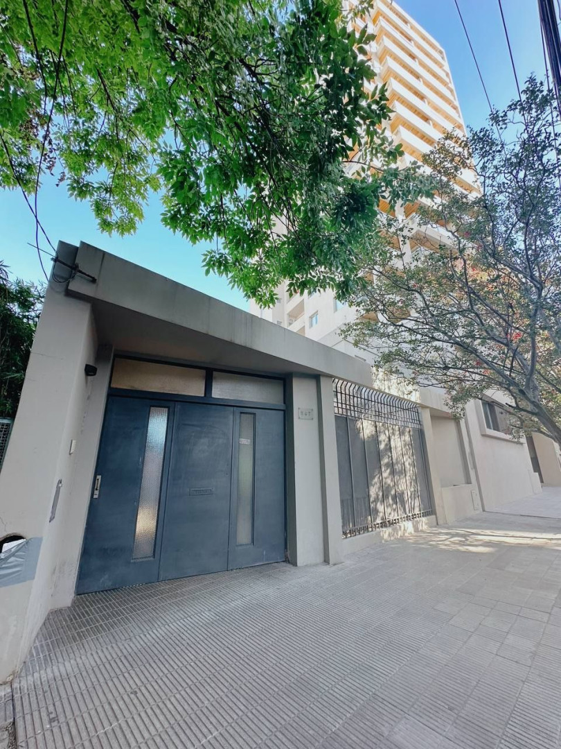 Casa en Venta en Hipolito Yrigoyen 547, Centro, Bahía Blanca - Bahía Blanca Propiedades | SITIO OFICIAL l