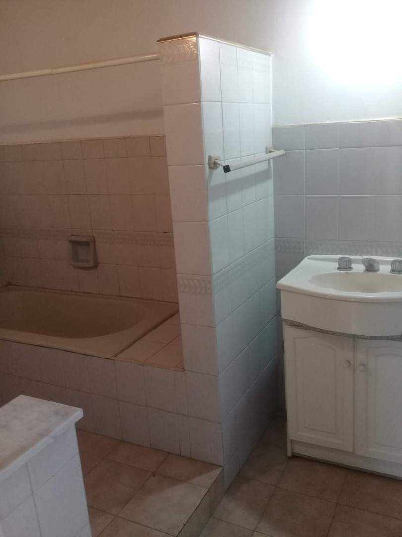 Casa en Venta en YAPEYU 1372, La Falda, Bahía Blanca - Bahía Blanca Propiedades | SITIO OFICIAL l