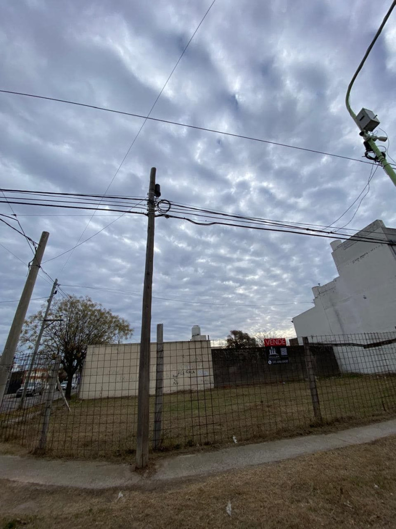 Terreno en Venta en MOTEVIDEO Y FALCON, Pedro Pico, Bahía Blanca - Bahía Blanca Propiedades | SITIO OFICIAL l