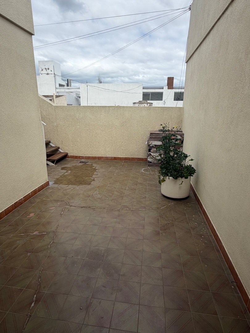 Casa en Alquiler en Caseros Y Remedios De Escalada , Villa Mitre, Bahía Blanca - Bahía Blanca Propiedades | SITIO OFICIAL l