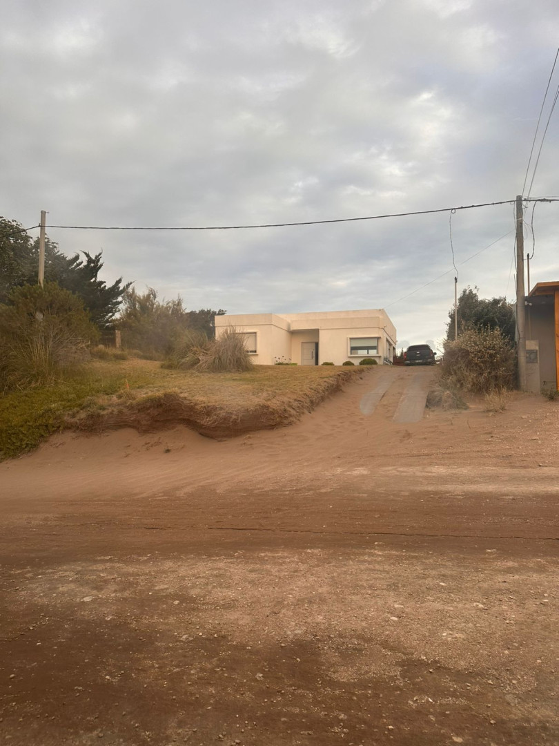 Casa en Venta en Islas Malvina 57,  Monte Hermoso - Bahía Blanca Propiedades | SITIO OFICIAL l
