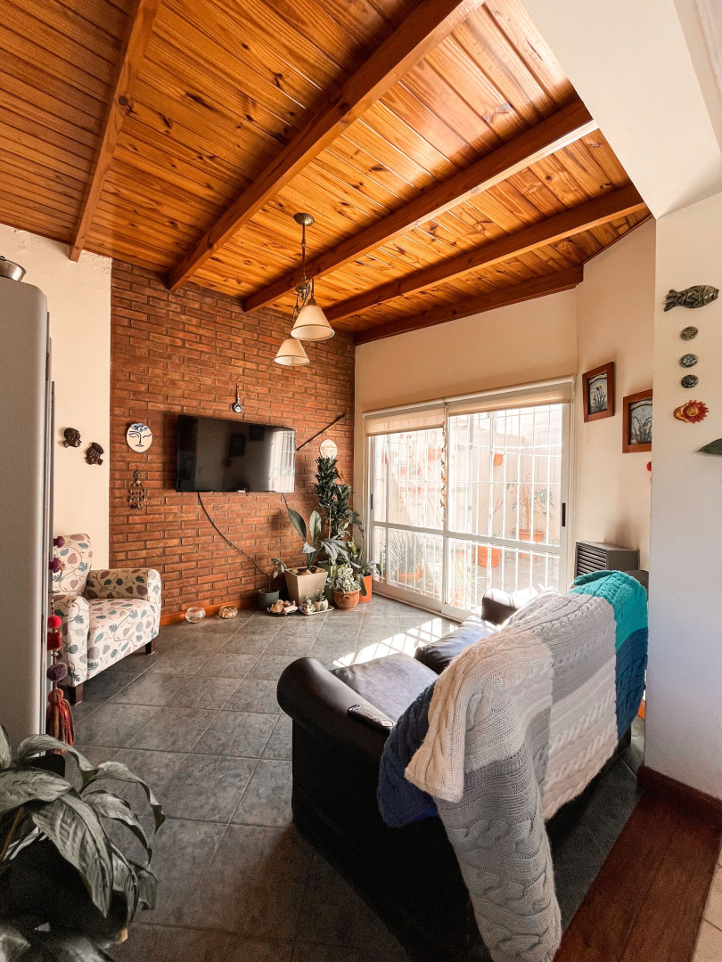 Casa con Local en Venta en Sixto Laspiur 414, Kilometro 5, Bahía Blanca - Bahía Blanca Propiedades | SITIO OFICIAL l