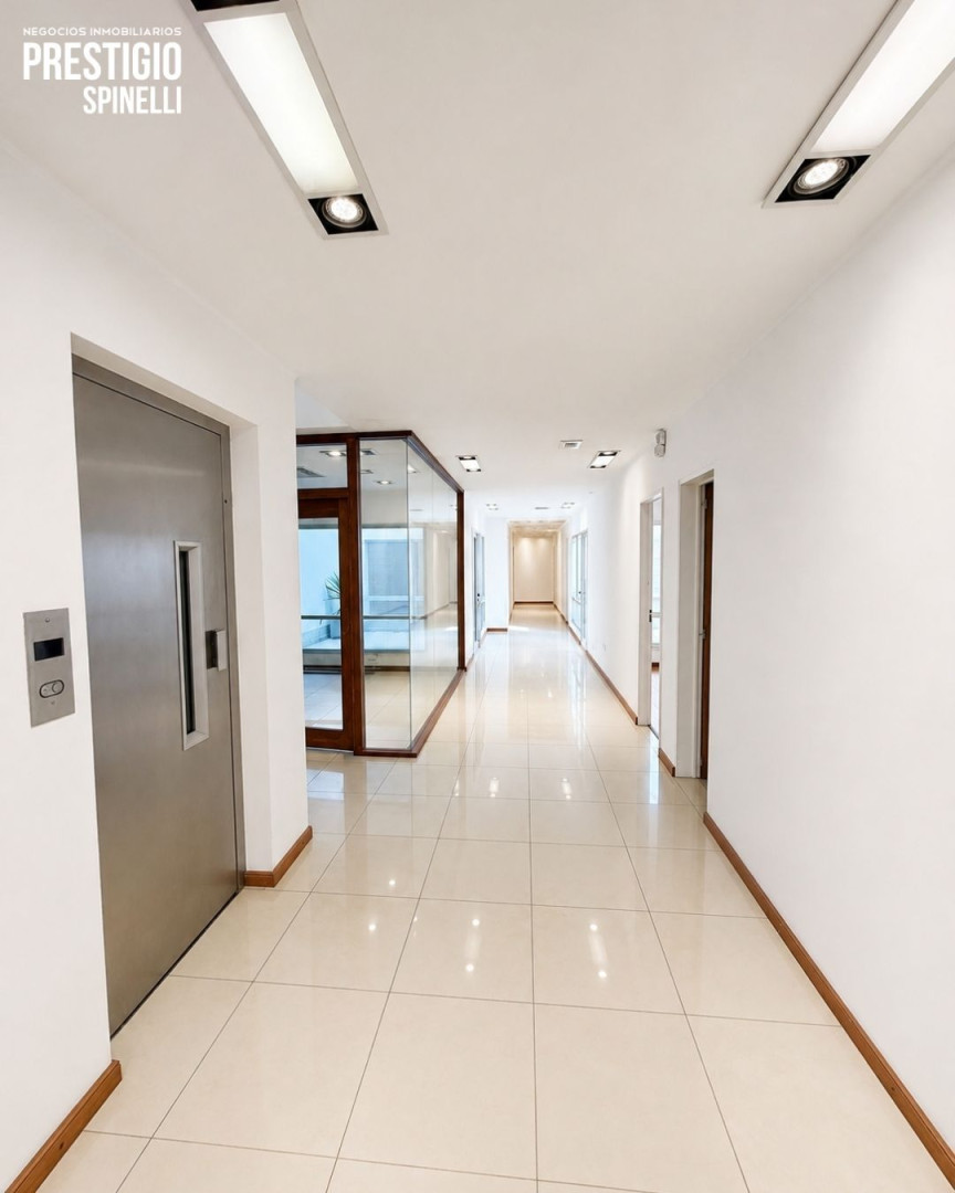 Oficina en Alquiler en Avenida Daniel Cerri 757, Centro, Bahía Blanca - Bahía Blanca Propiedades | SITIO OFICIAL l