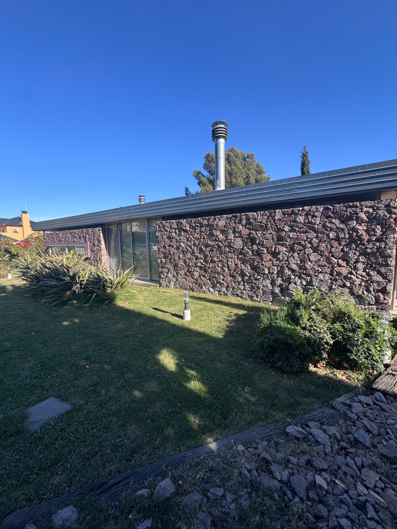 Casa en Venta en Los Aromos, Pago Chico, Bahía Blanca - Bahía Blanca Propiedades | SITIO OFICIAL l