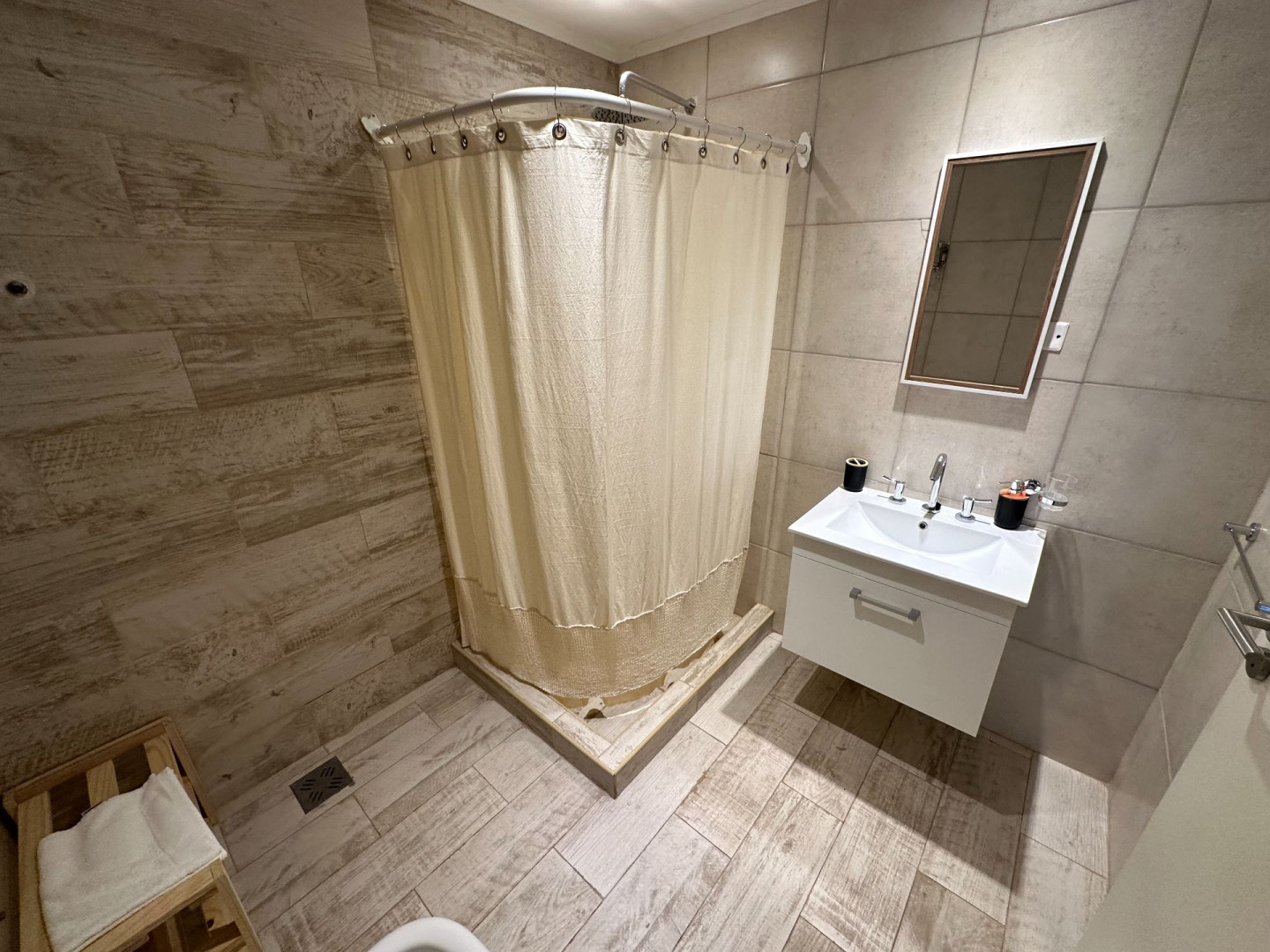 Casa + Departamento en Venta en Curamalal 552, San Bernardo , Sierra de  la Ventana - Bahía Blanca Propiedades | SITIO OFICIAL l