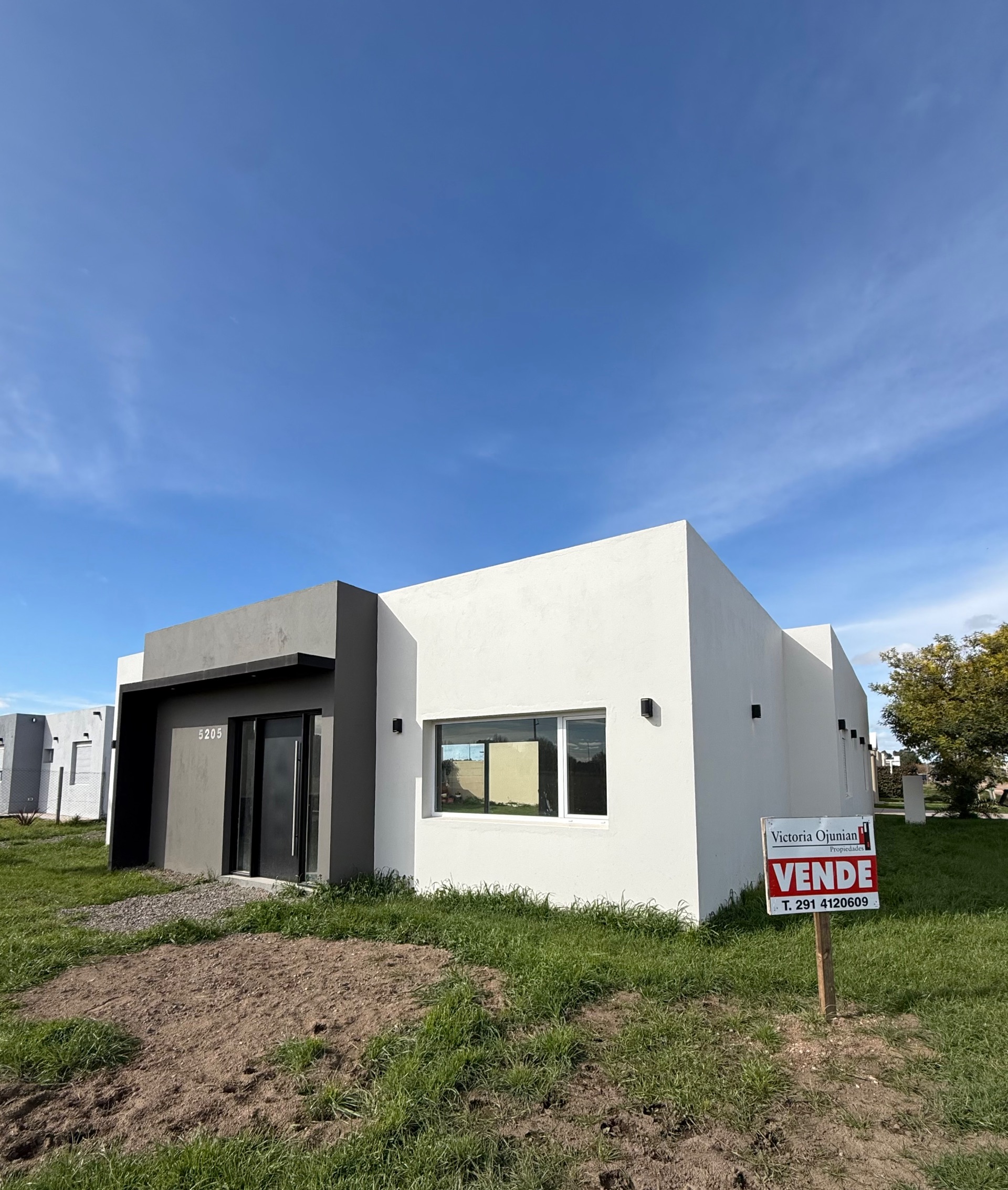 Casa en Venta en Charcas 5205, Las Acacias, Bahía Blanca - Bahía Blanca Propiedades | SITIO OFICIAL l