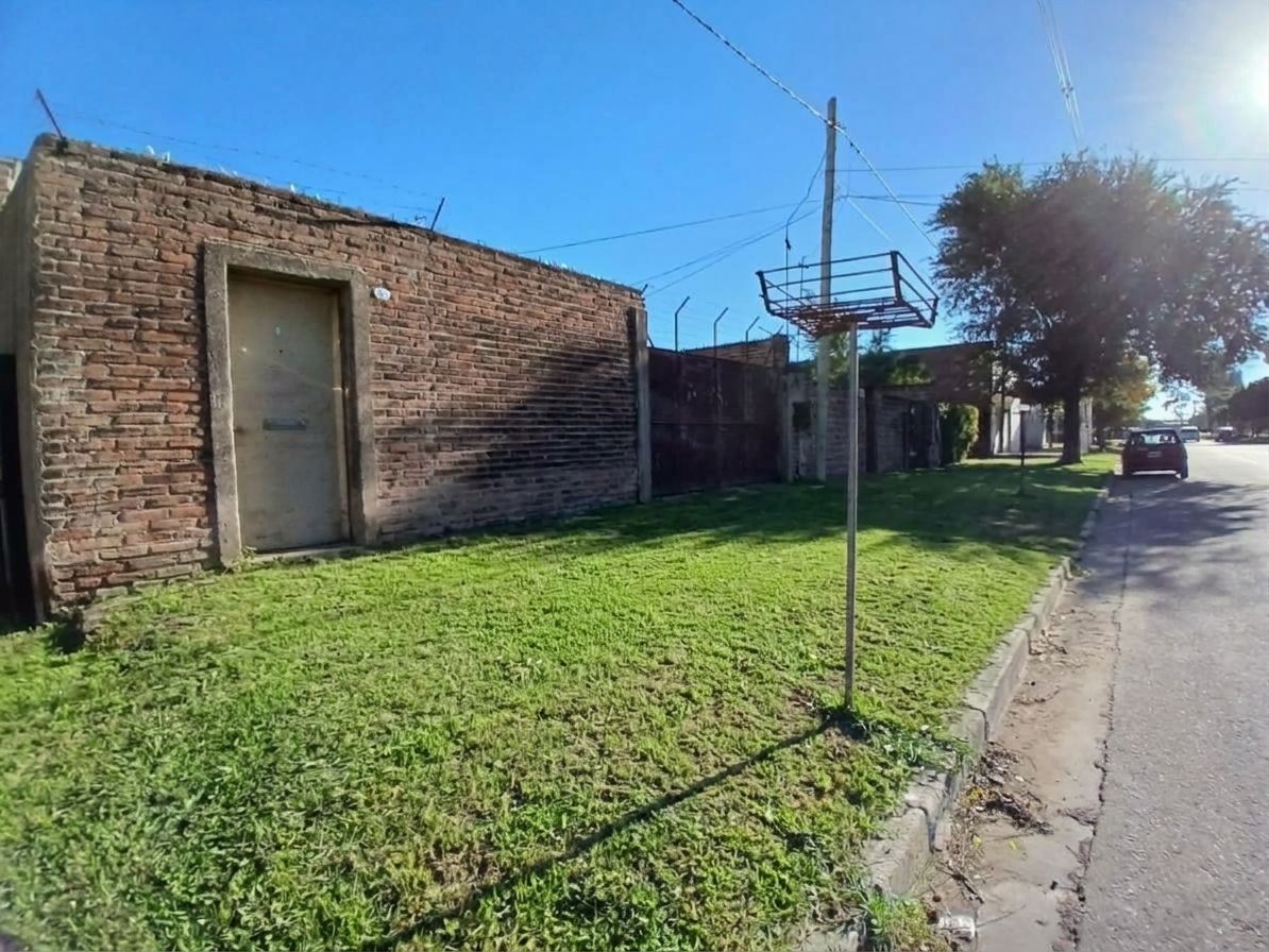Galpón en Alquiler  Los Almendros, Bahía Blanca - Bahía Blanca Propiedades | SITIO OFICIAL l