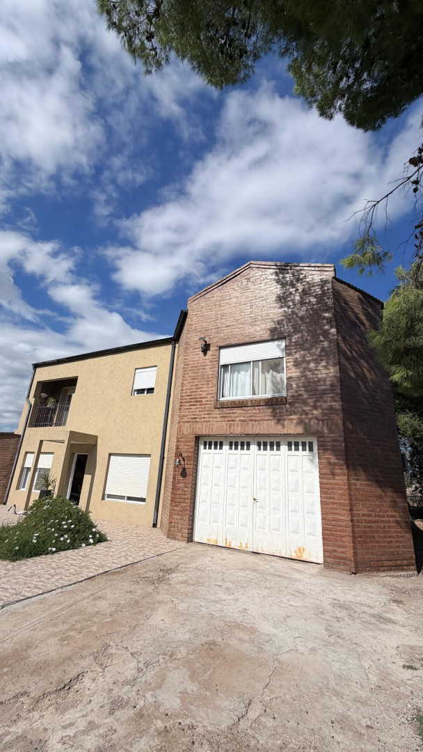 Casa en Venta en RAMON Y CAJAL 5147, Aldea Romana, Bahía Blanca - Bahía Blanca Propiedades | SITIO OFICIAL l