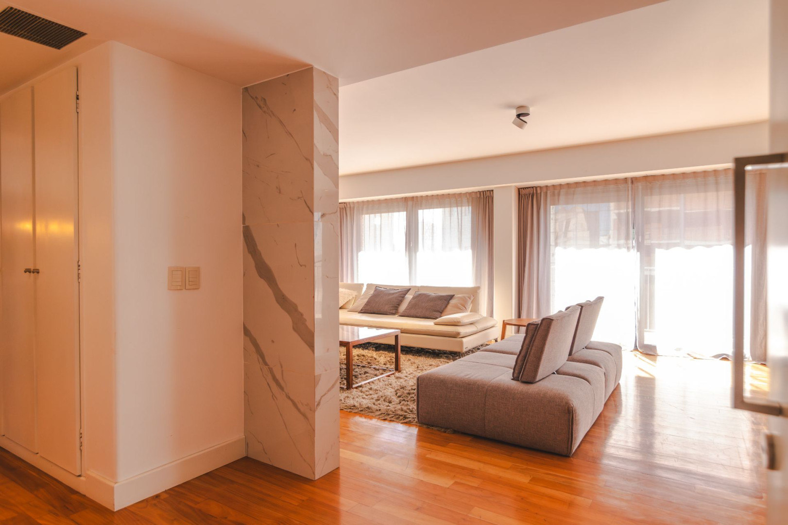 Piso en Venta en Yrigoyen 300, Macrocentro, Bahía Blanca - Bahía Blanca Propiedades | SITIO OFICIAL l