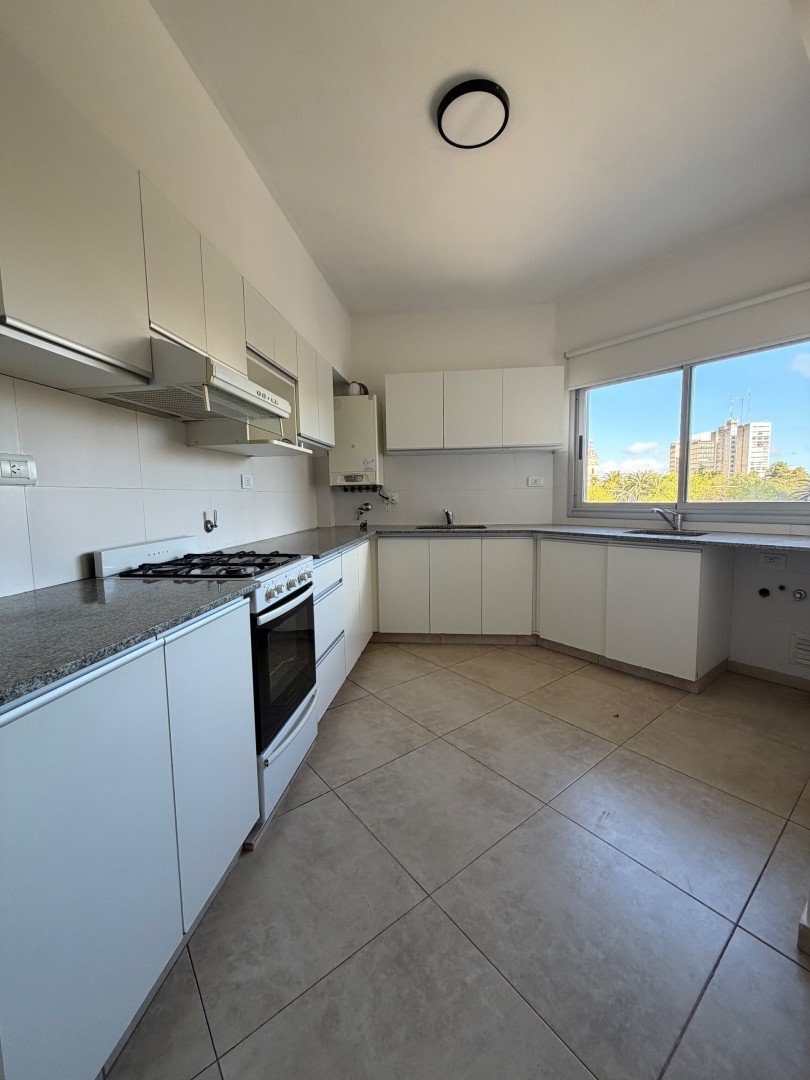 Departamento en Alquiler en Sarmiento 108 , Centro, Bahía Blanca - Bahía Blanca Propiedades | SITIO OFICIAL l