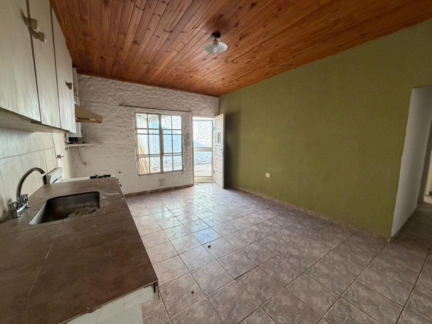 Departamento Interno en Alquiler en Estomba 2746, Los Almendros, Bahía Blanca - Bahía Blanca Propiedades | SITIO OFICIAL l
