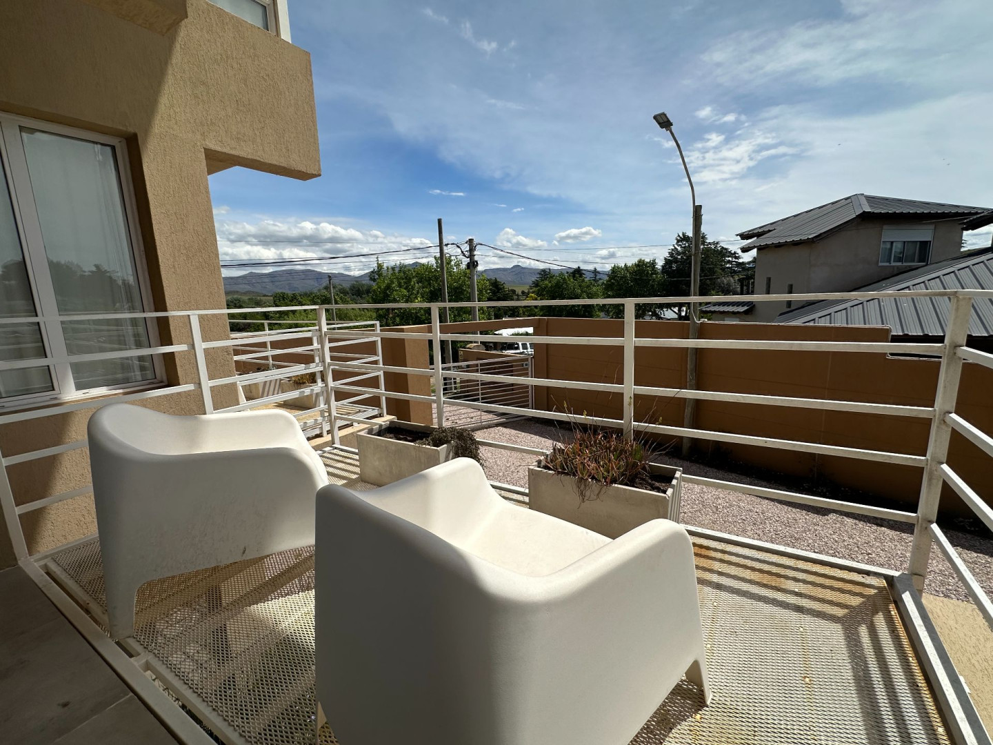 Casa + Departamento en Venta en Curamalal 552, San Bernardo , Sierra de  la Ventana - Bahía Blanca Propiedades | SITIO OFICIAL l